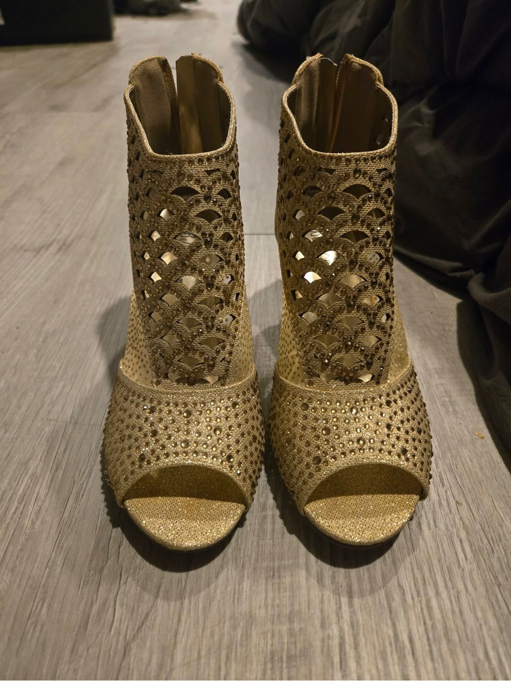 La Femme Gold Glitter Cutout Peep-Toe Heeled Booties